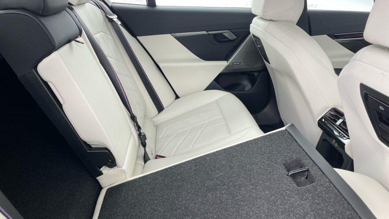 BMW i5 250kW eDrive40 M Sport Pro 84kWh 4dr Auto Electric Saloon